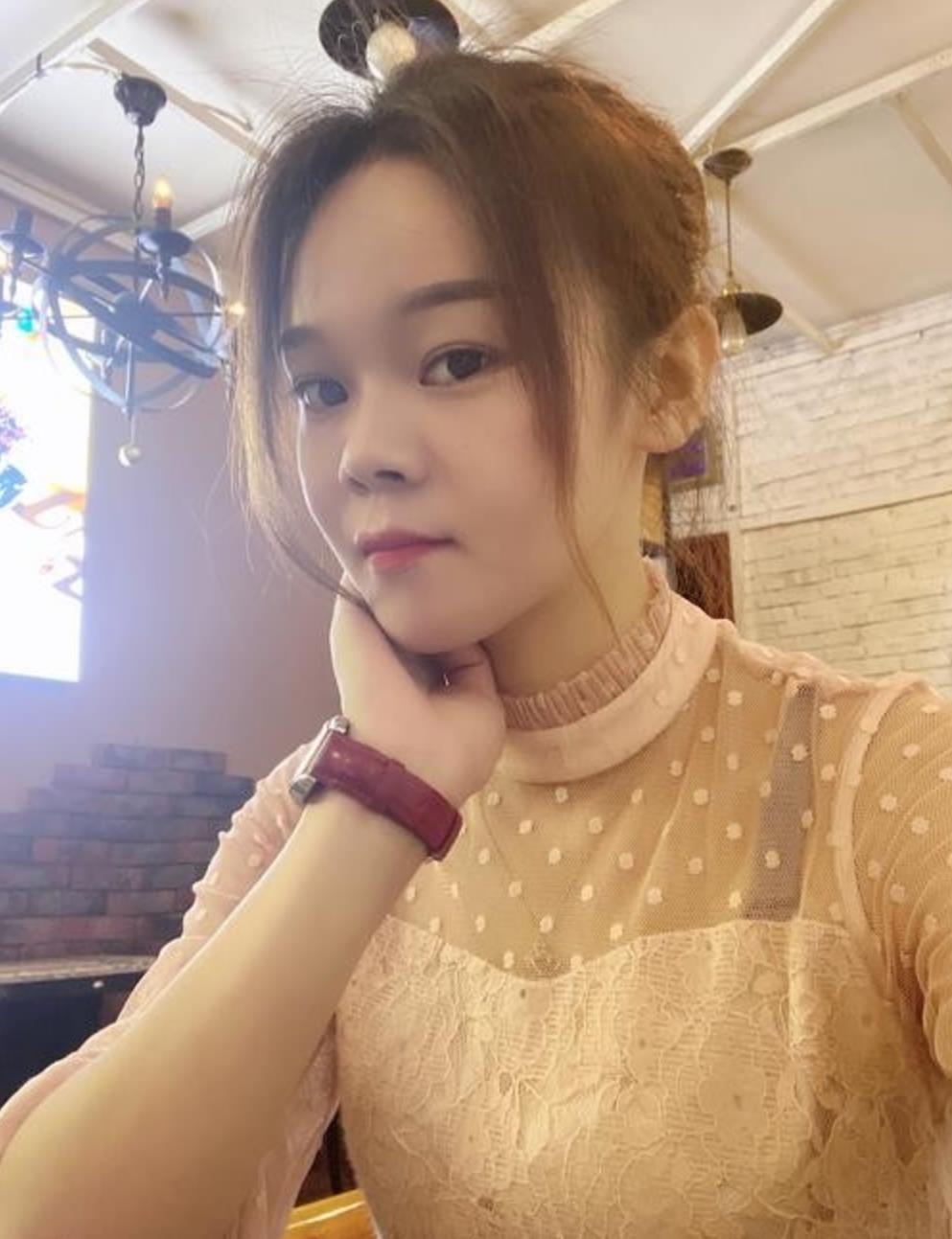 热情丰满的潇潇 第2张