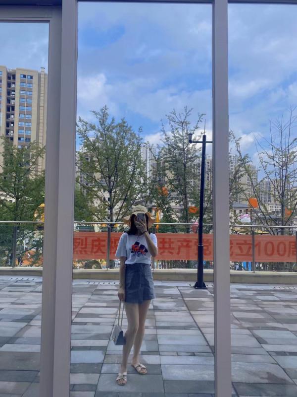 深喉姑娘安安 第2张