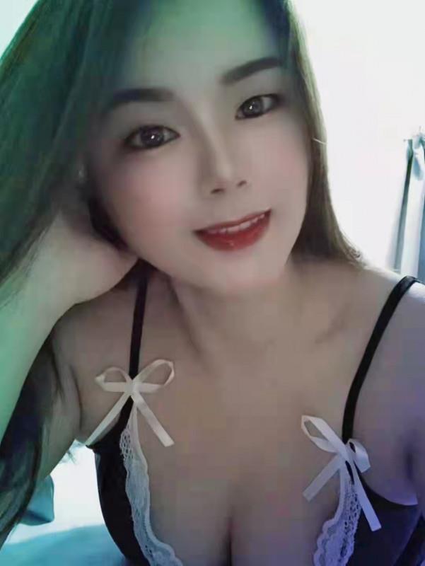 制服诱惑刺激得很 第1张