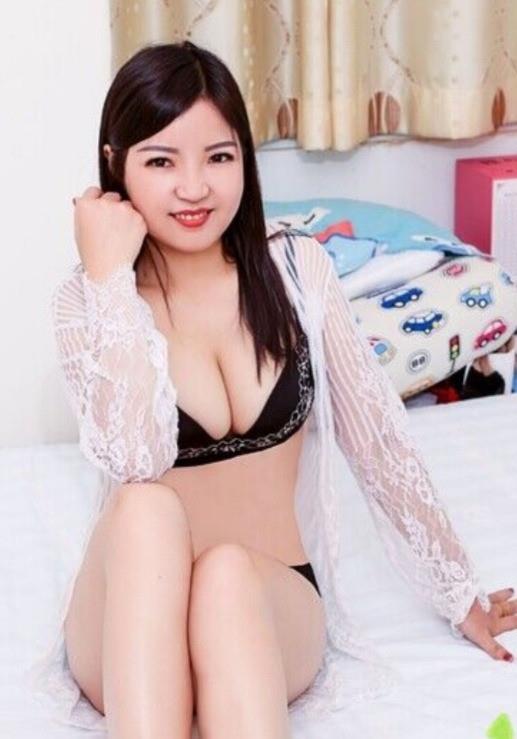 丰满熟女小洁 第1张