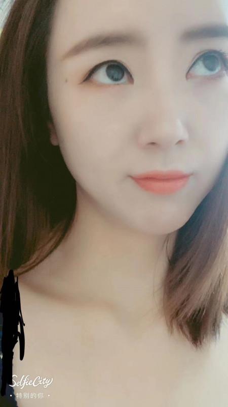 漂亮的小姐姐 第1张