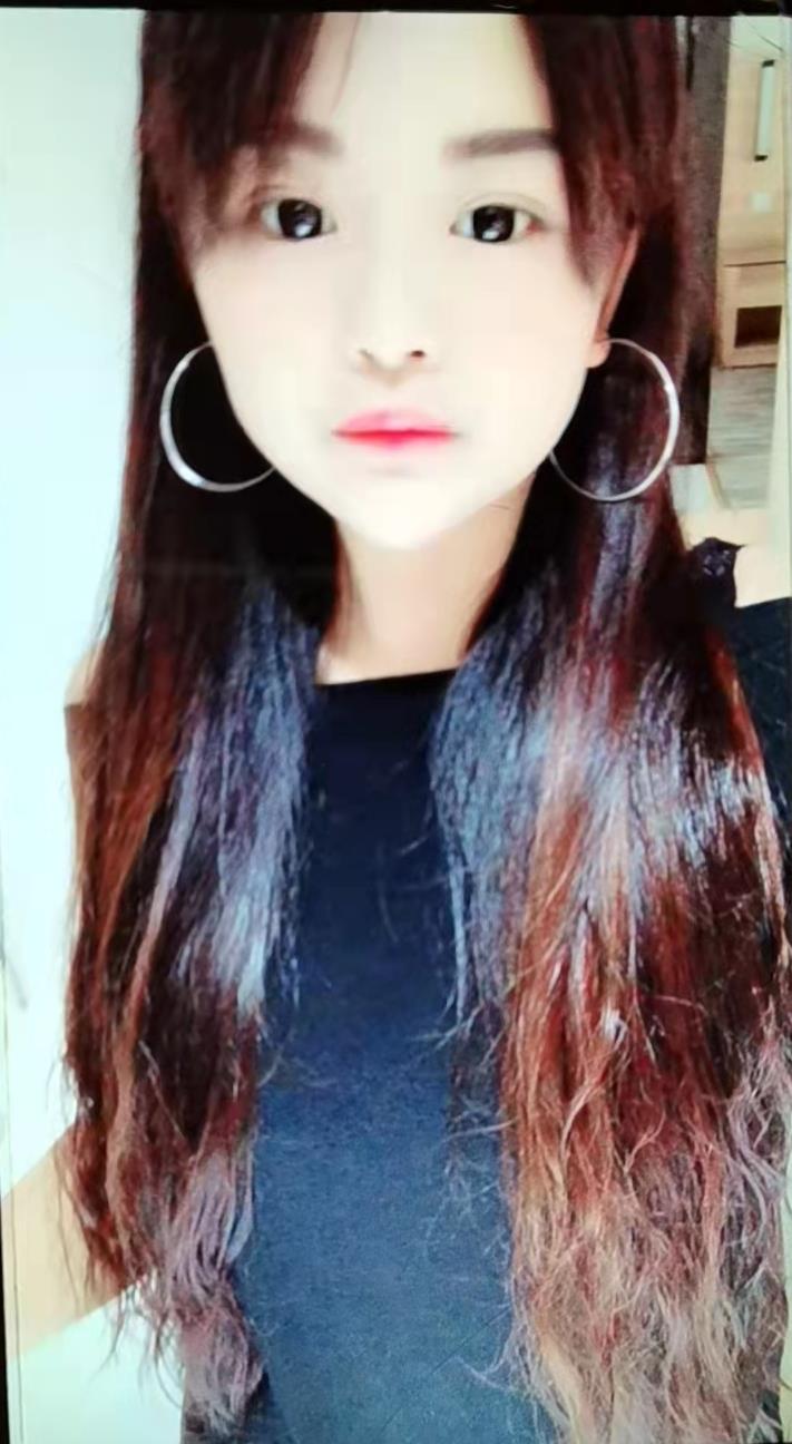 柳南火车站小妹妹 第1张