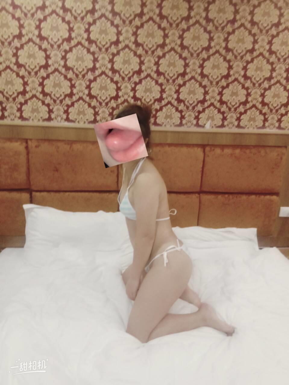 九龙坡小妹妹21岁 第1张