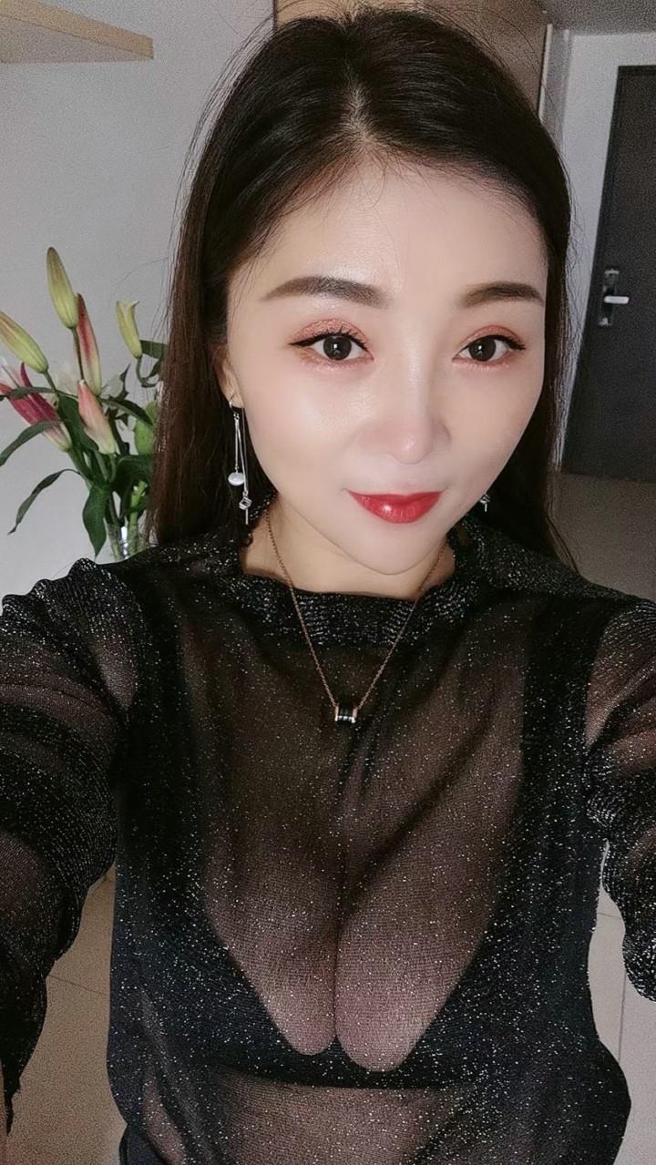 佛山大胸少妇 第1张