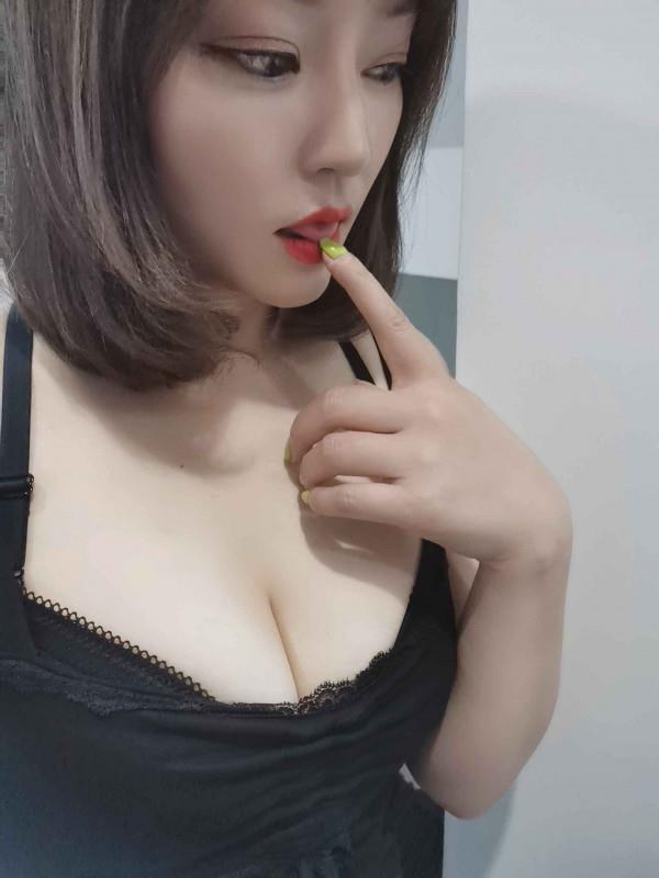 肤白胸大的成都浪女 第2张