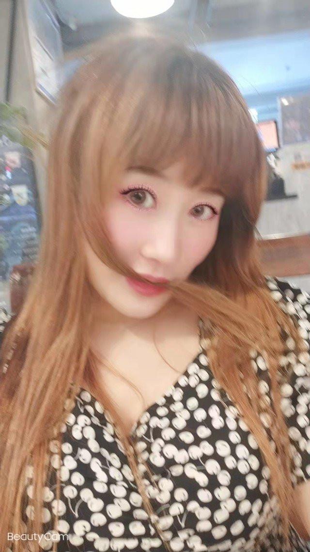 白云轻熟妇 第2张