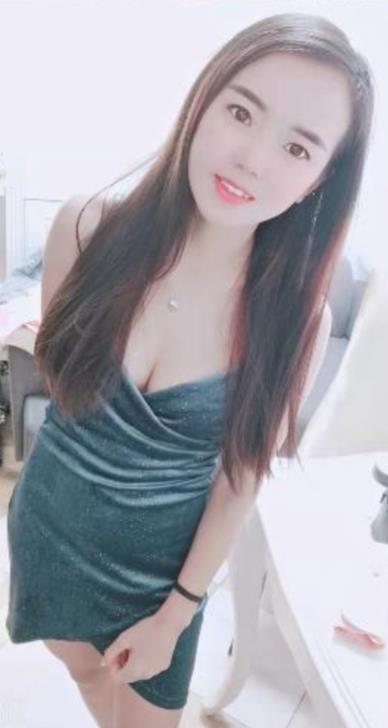 西安北郊的漂亮小姐姐 第1张