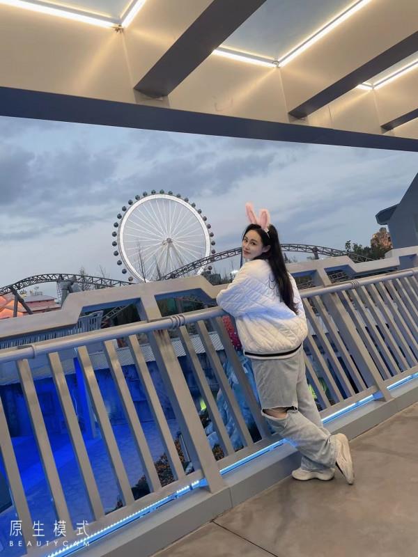 网红脸大胸妹子然然 第4张