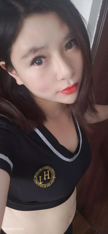 整活大师李亦菲 第3张