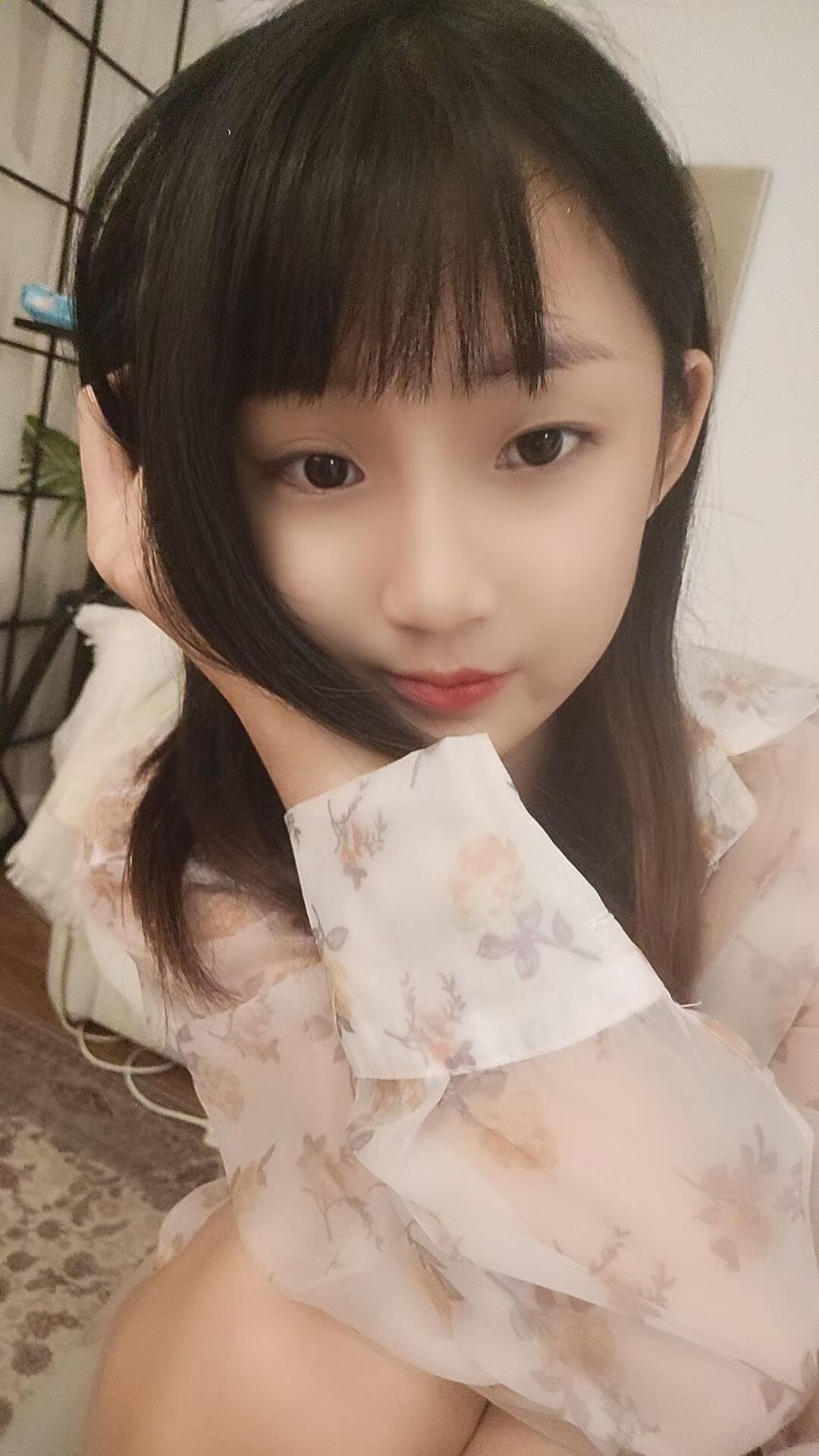 龙岗年轻嫩妹瑶瑶 第4张