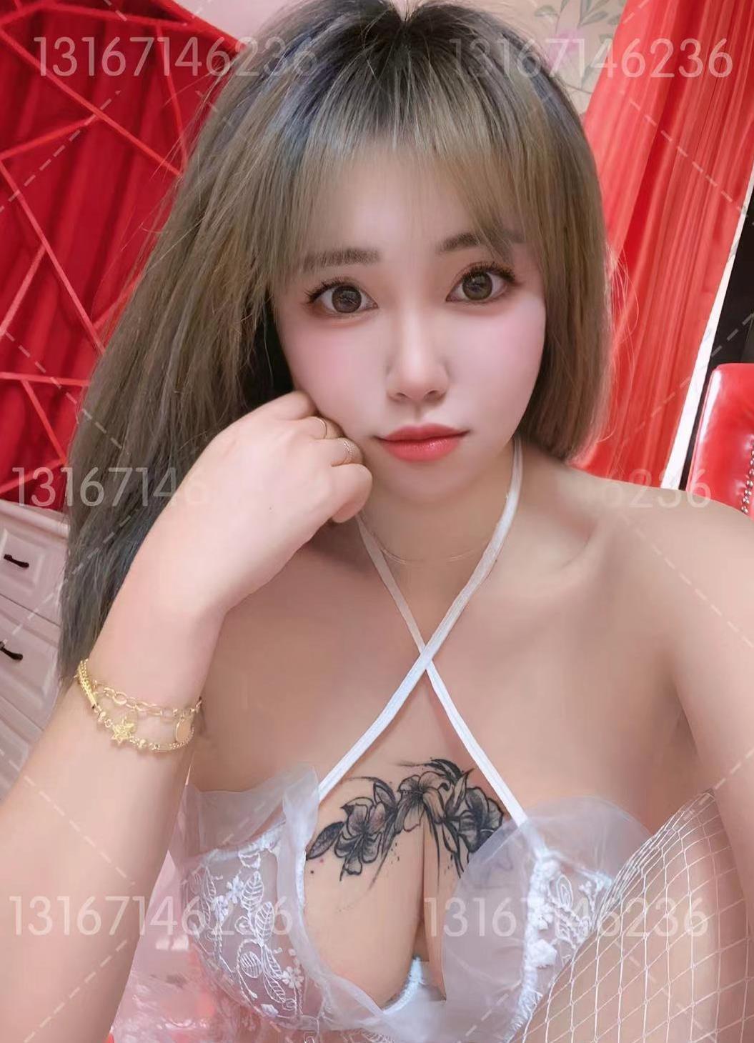 上海纯情丰满的嘻嘻 第1张