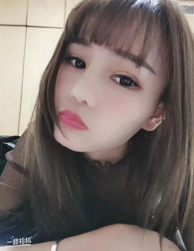 江宁百家湖附近长腿妹 第1张