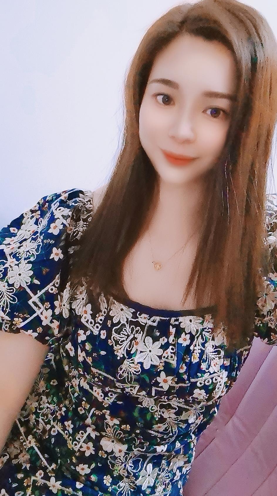 天河大胸妞童童 第3张