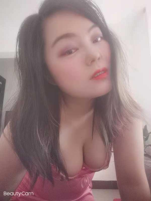 海珠大奶少妇甜甜 第1张