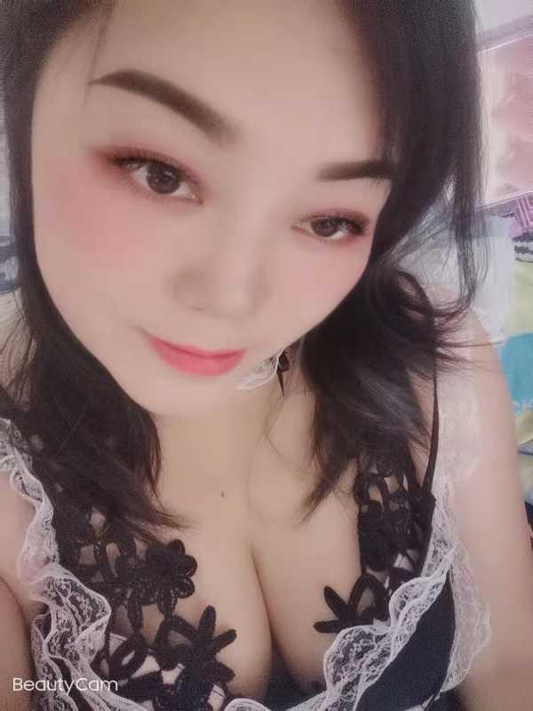 海珠大奶少妇甜甜 第3张