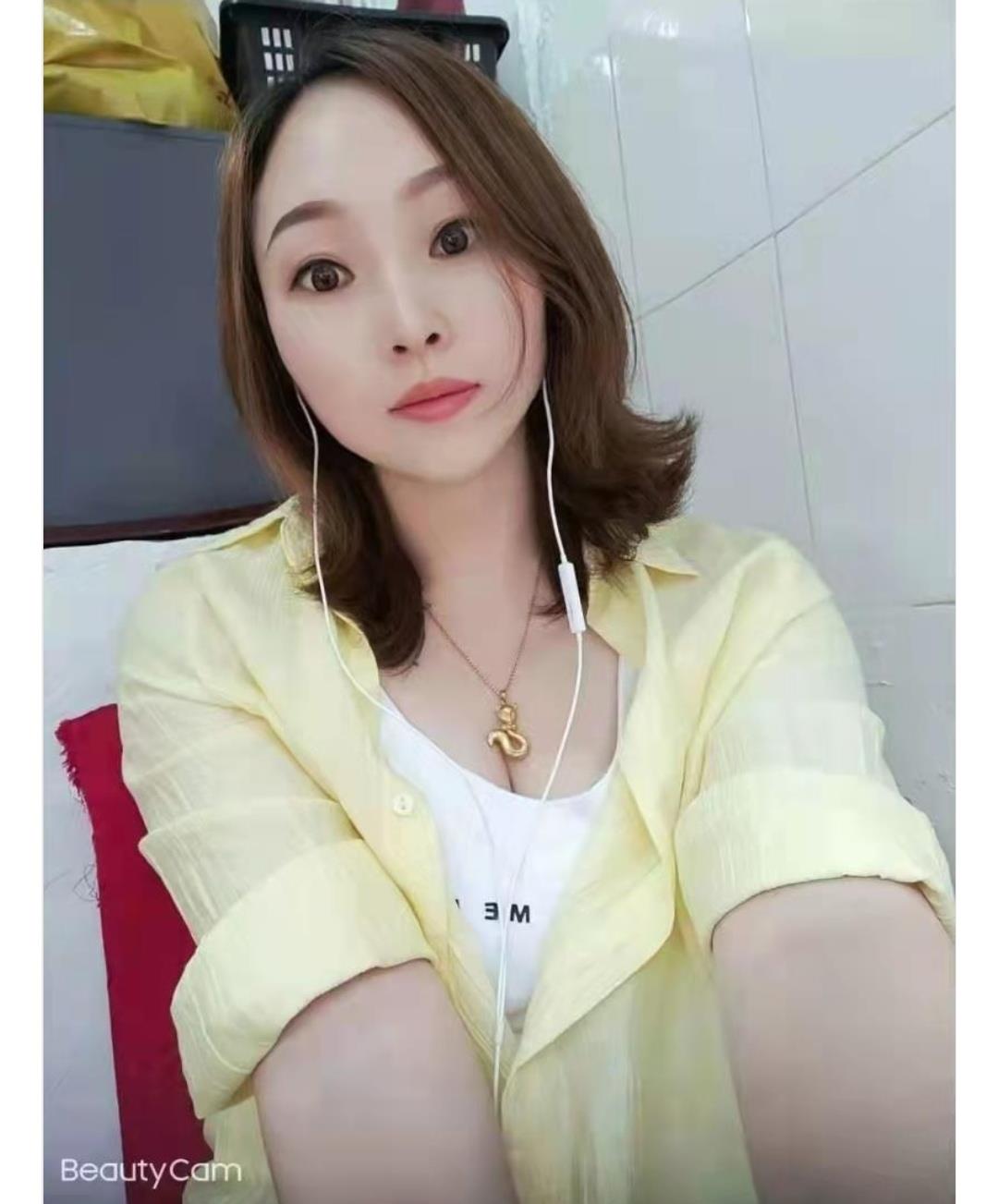 极品服务的小姐姐 第2张