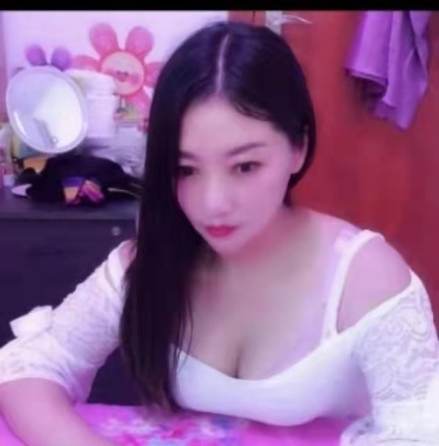宝安少妇小雪 第1张