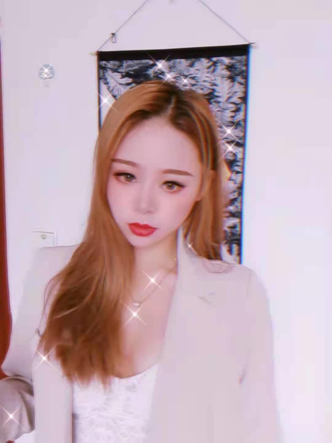 终于在万国港碰见个年轻的了，不容易 第1张