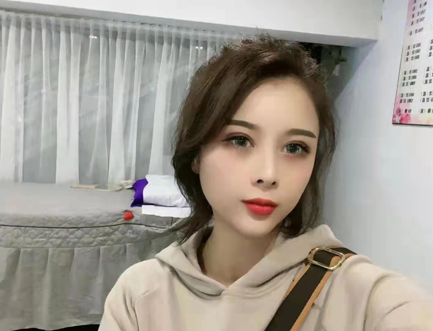 大胸妞邻家A梦 第2张