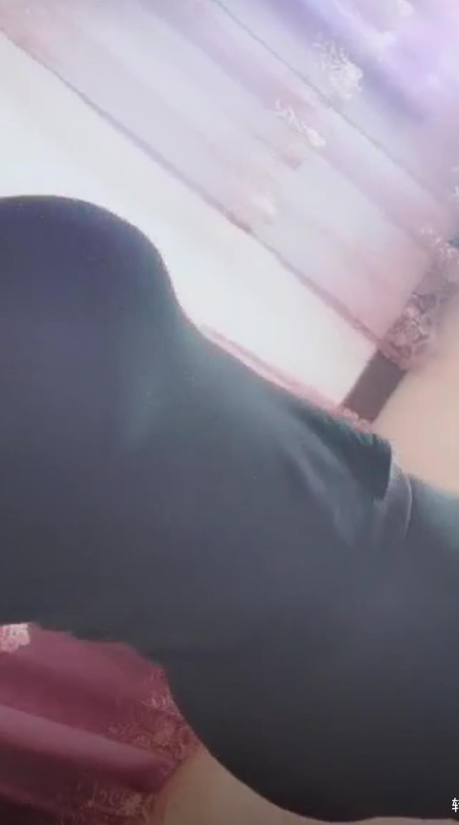越秀大波肥臀 第2张
