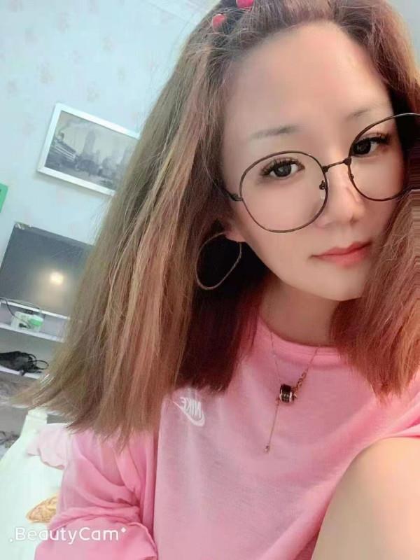 卖衣服兼职少妇 第1张