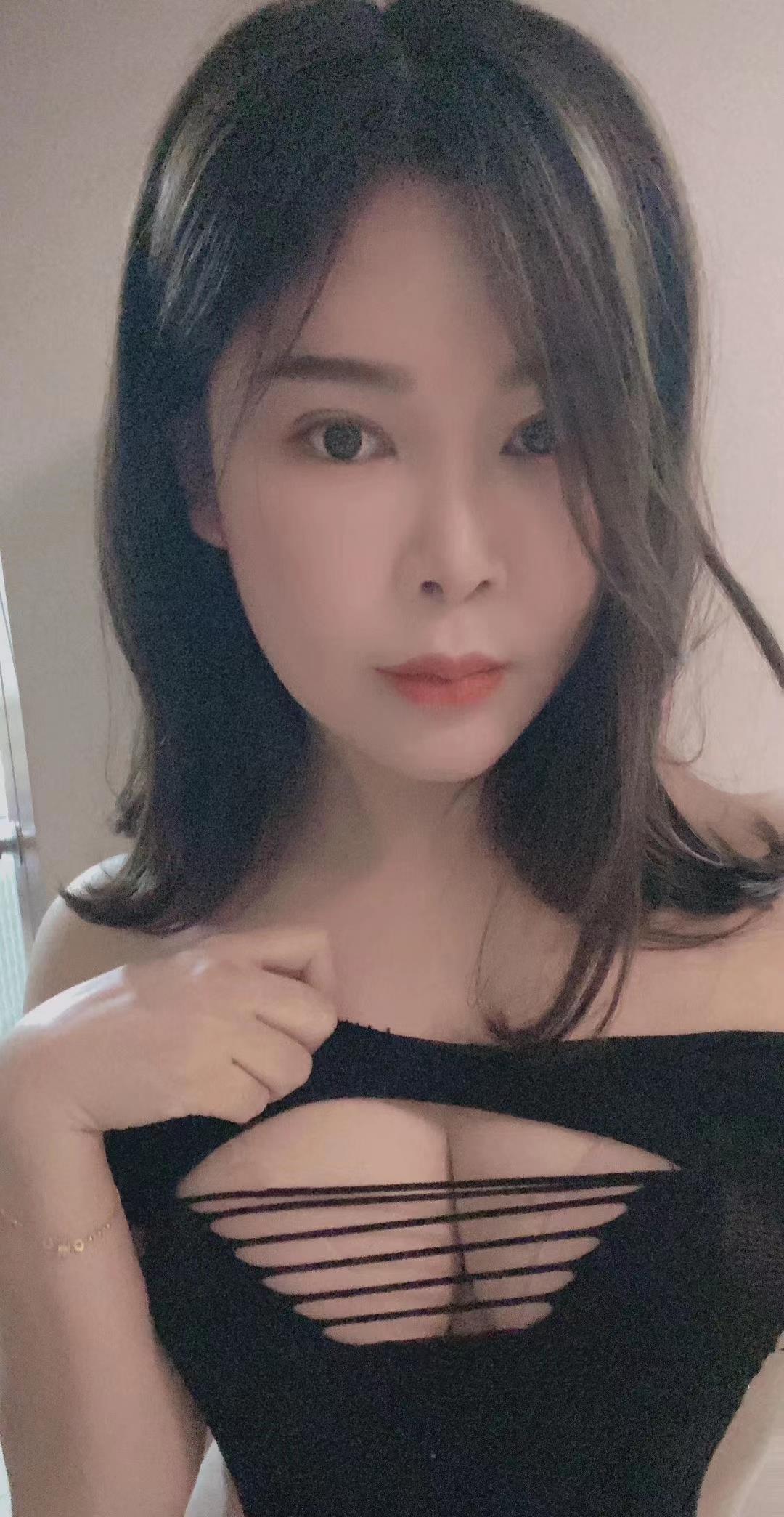 性感丰满少妇 第1张