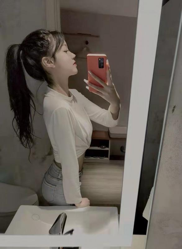 朵朵刚成年 第3张