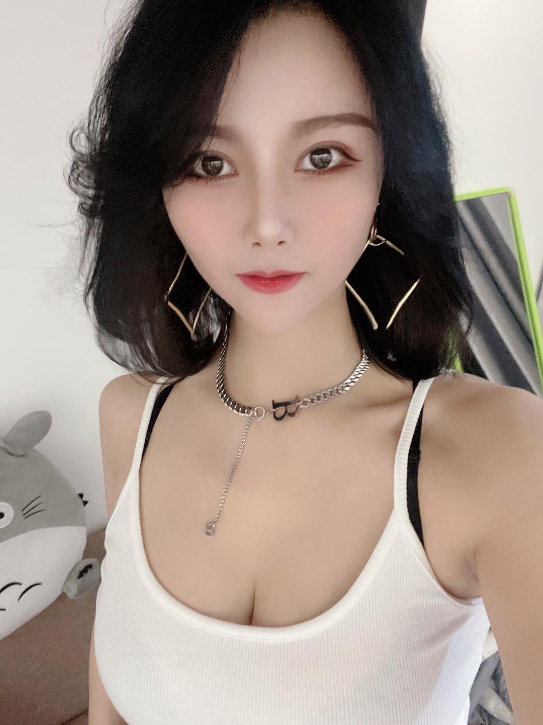宝安小温柔莹莹 第1张