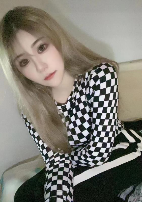 白嫩风颜值少女 第3张