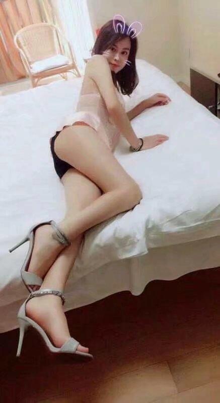 波霸美女依依 第1张