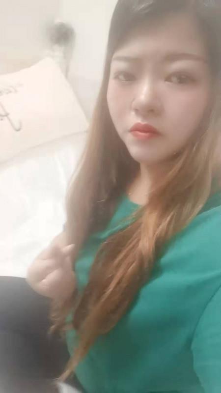 宝藏女孩非常丰满 第1张