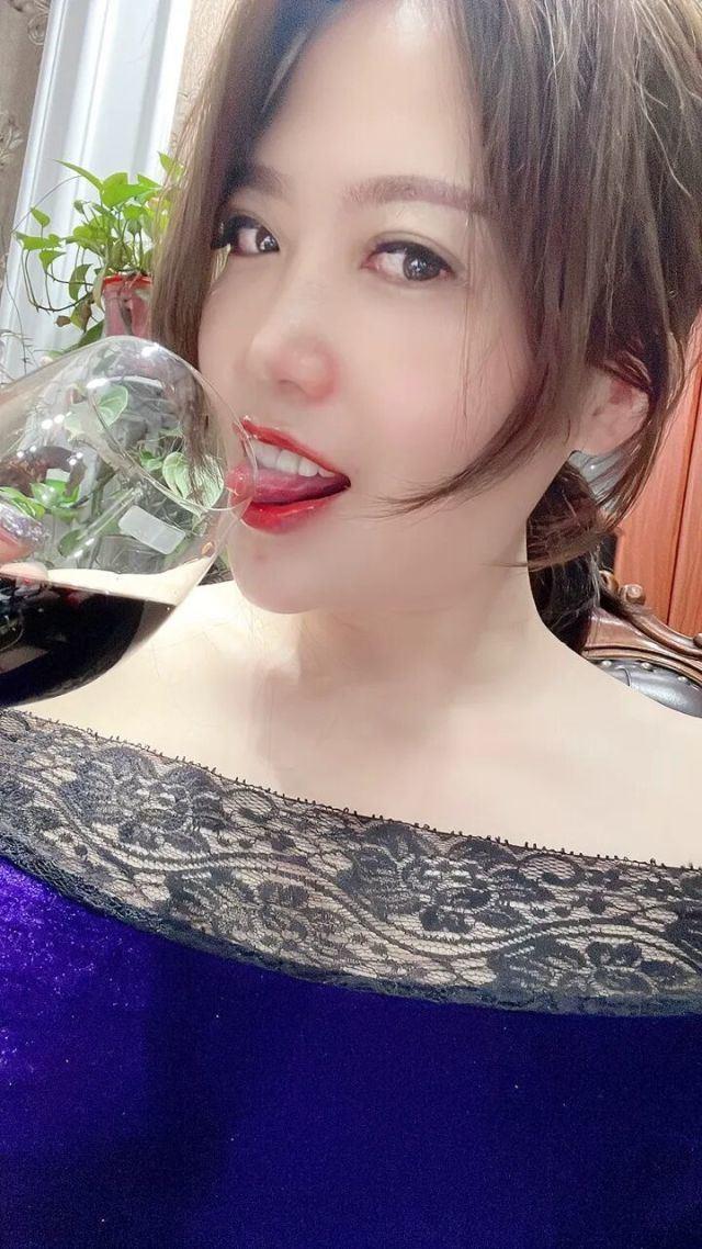 服务少妇型 第2张