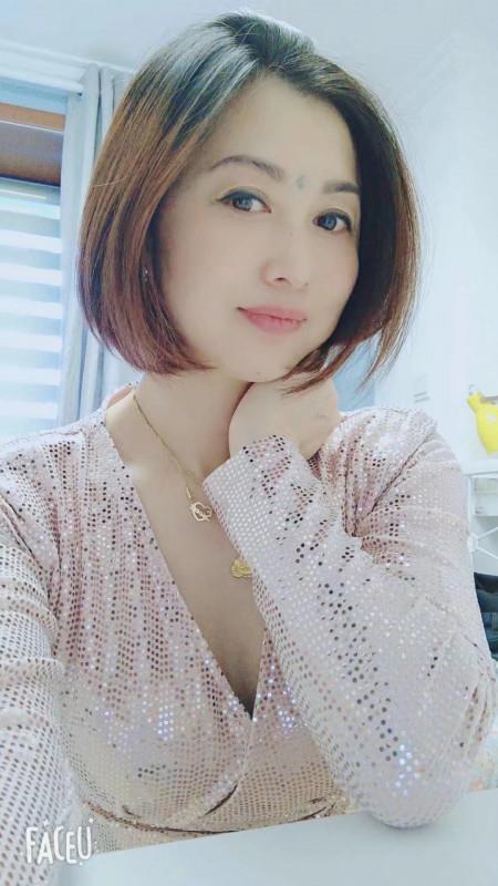 活好的白老师 第1张