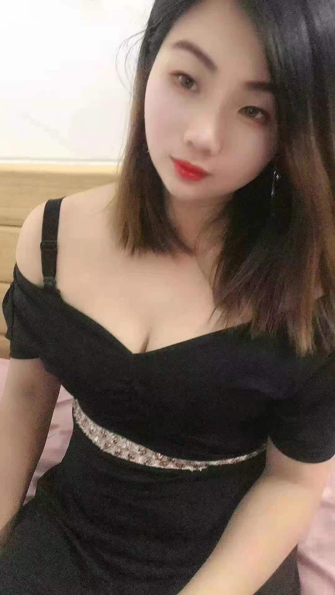 骚货欣欣 第1张