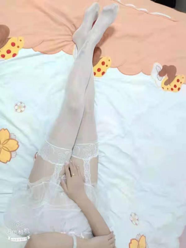 瘦瘦高高小美女 第2张