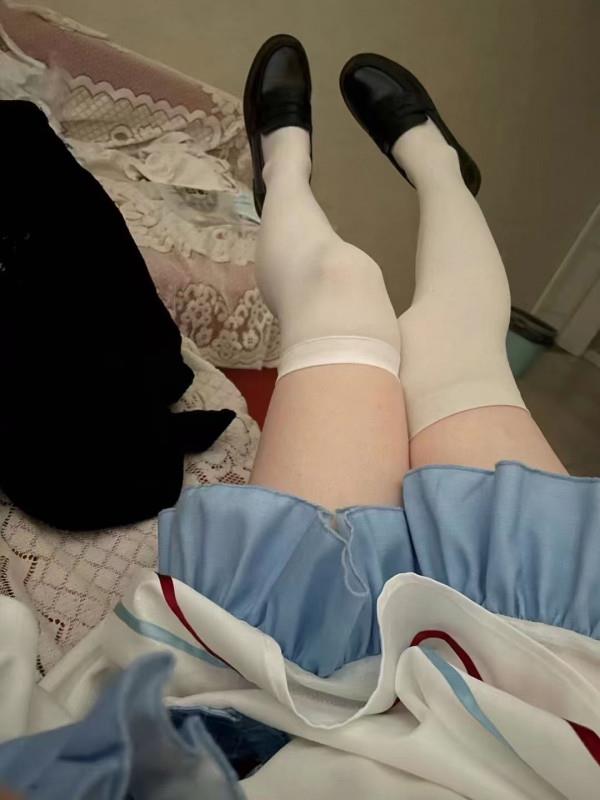 童颜巨乳小萝莉 第2张
