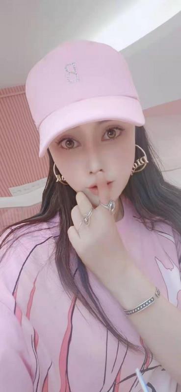 大眼睛姐姐 第1张