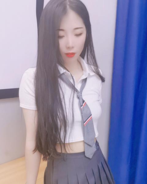 光谷女王花花 第2张