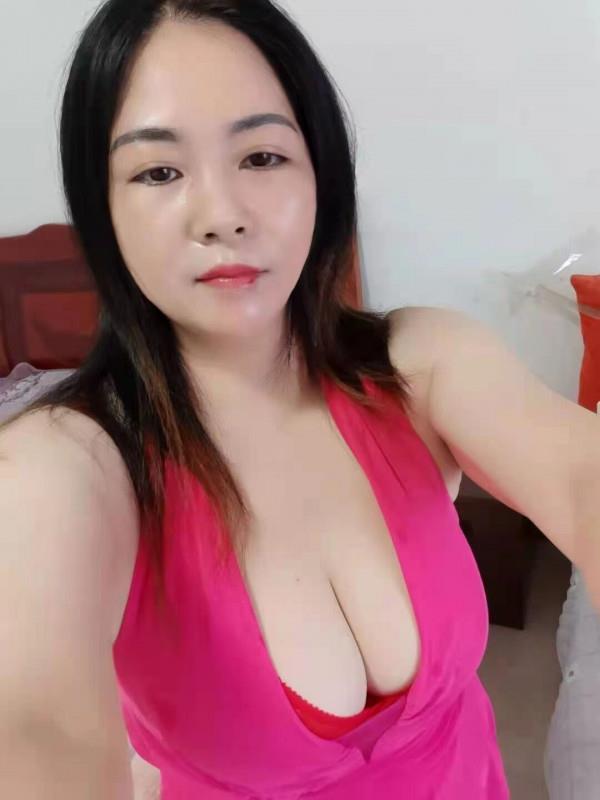 沙坪坝大奶熟女 第1张