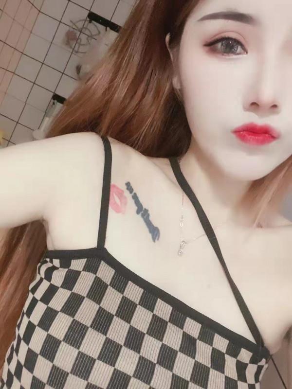 漂亮小美女笑笑 第2张