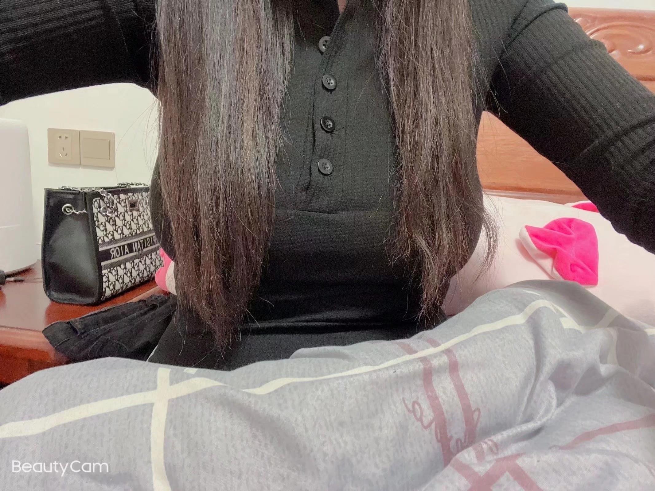 蜀山巨乳年轻妹子 第2张