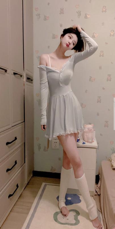 右安门小美妞 第1张