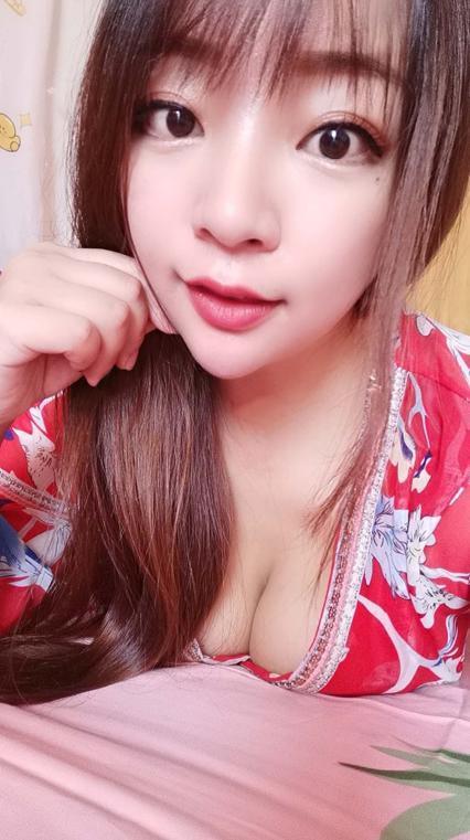 芝罘区丰满美女 第1张
