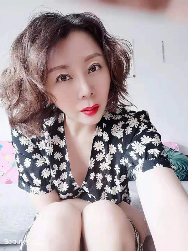 北京朝阳气质美女 第3张