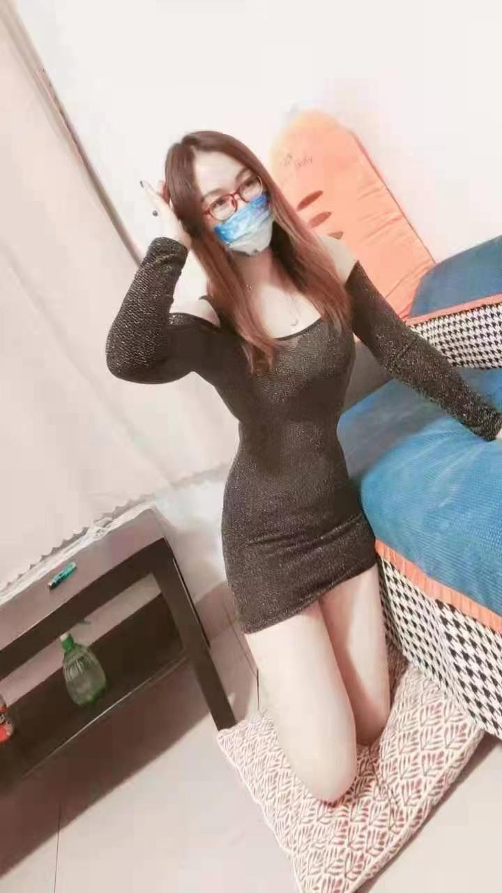 南山大新撩到的眼镜少妇 第3张