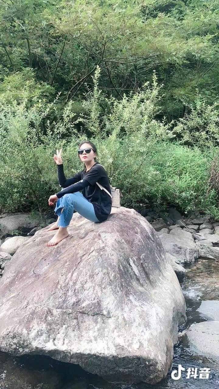 弘扬的小姐姐 第2张