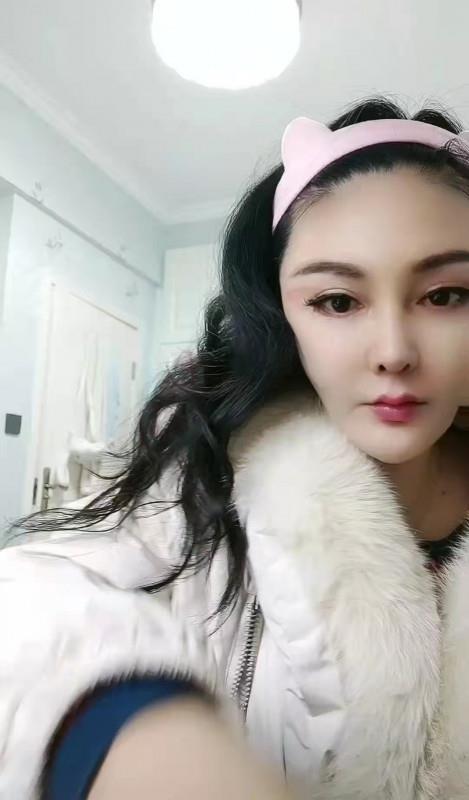 一线天小姐姐 第1张