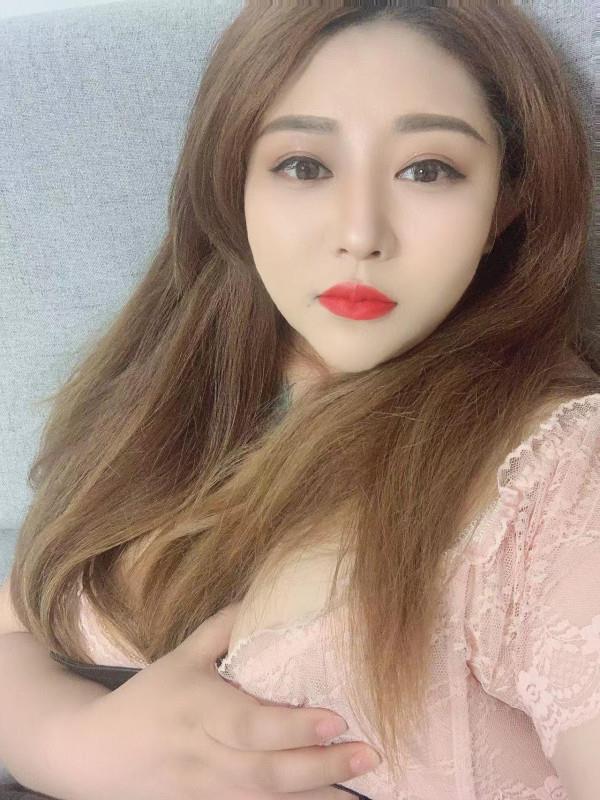 平乐园年轻东北妹子 第2张