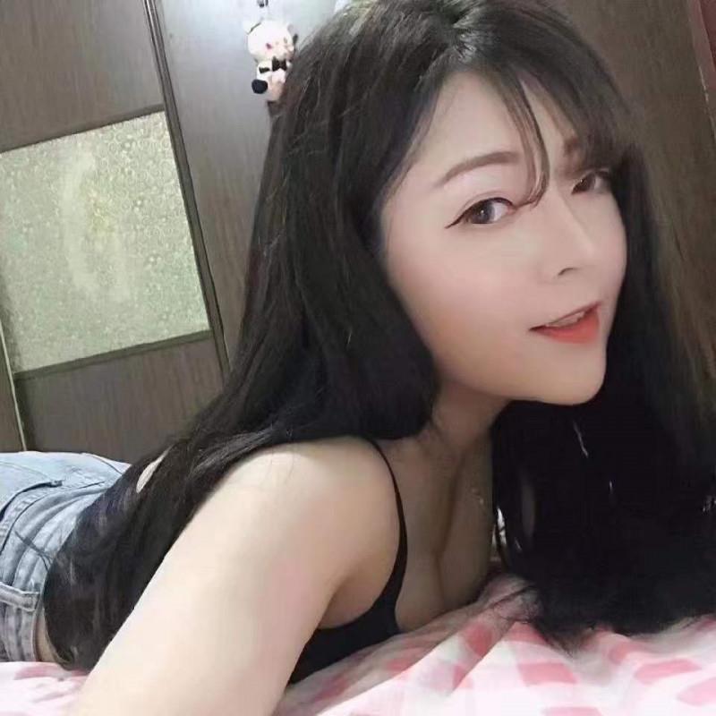 风骚的漂亮熟女 第1张