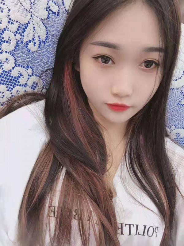 湖南白嫩妹子 第1张